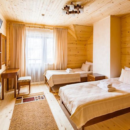 Family Hotel Kaskad Bukovel Rum bild