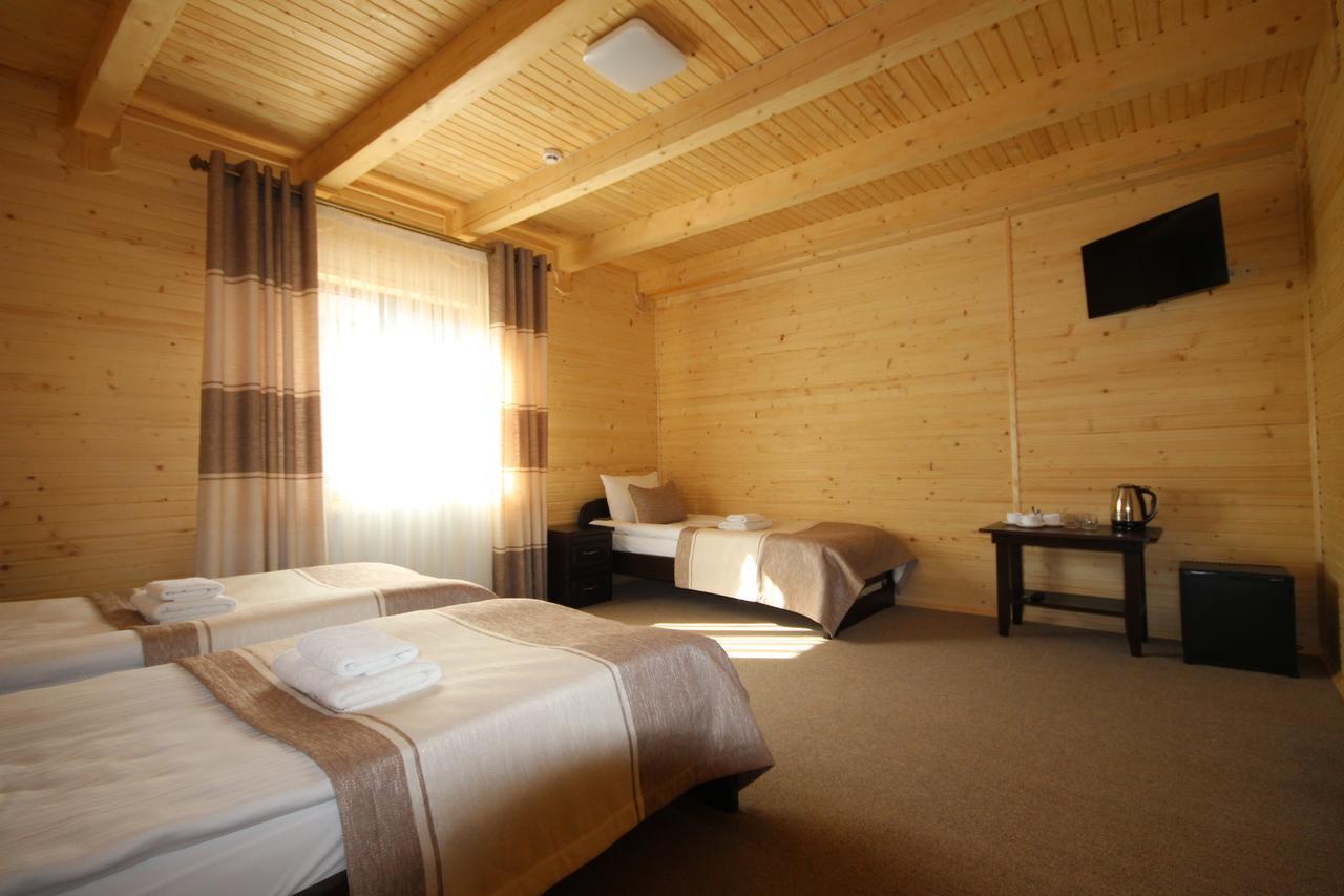 Family Hotel Kaskad Bukovel Exteriör bild
