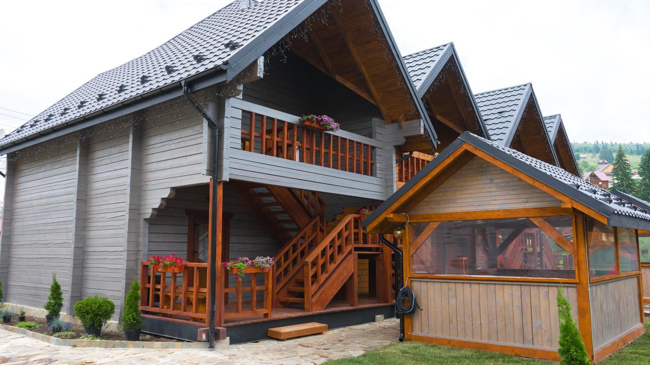 Family Hotel Kaskad Bukovel Exteriör bild