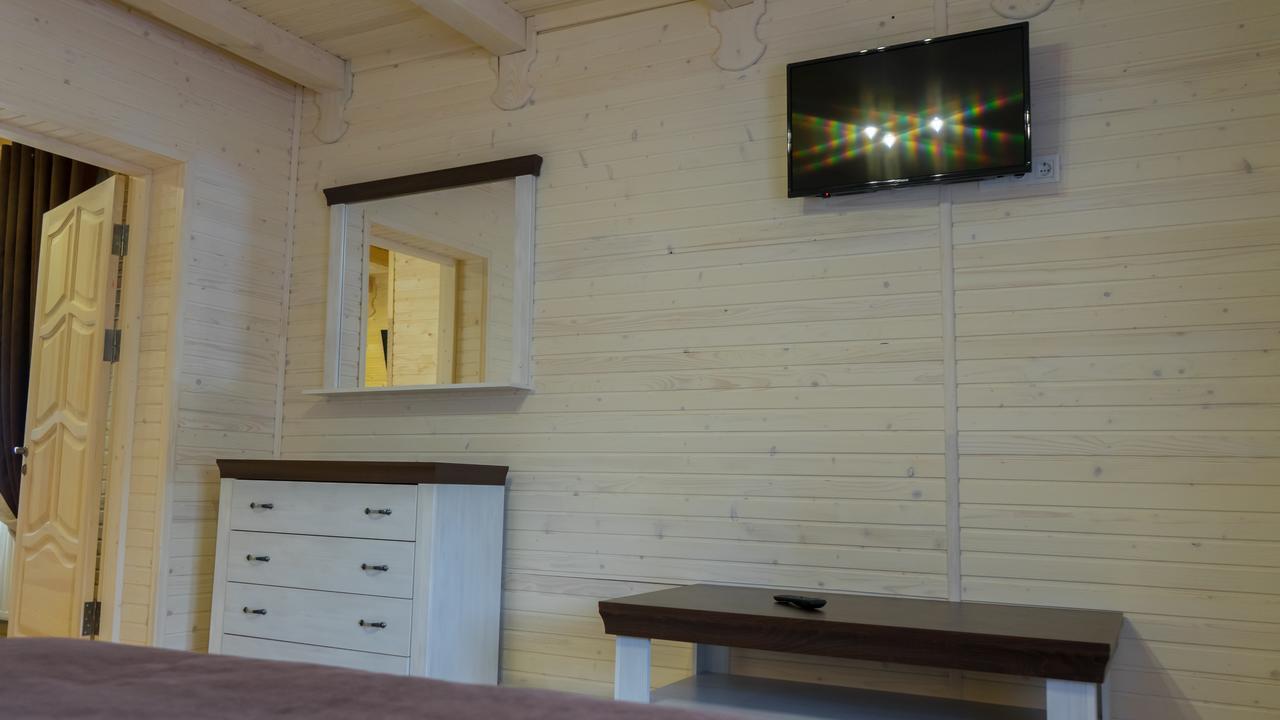 Family Hotel Kaskad Bukovel Exteriör bild